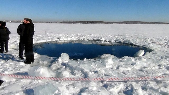 Японские туристы спешат увидеть «метеоритную полынью»