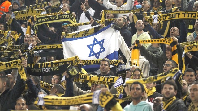 Фанаты израильского клуба не засчитали гол чеченского легионера