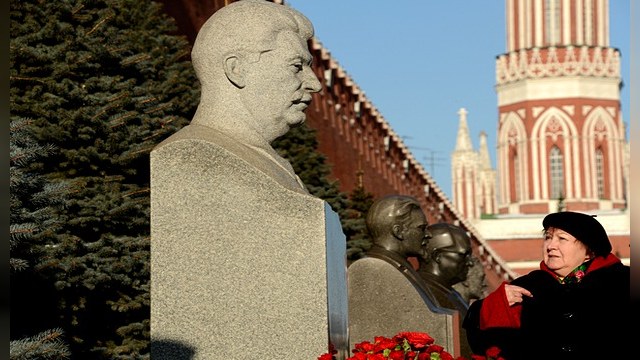 Величие Сталина для россиян с годами все дороже