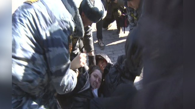 ZDF: 8 марта по-русски - кто-то празднует, а кто-то протестует