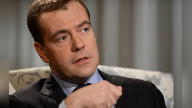 Медведев пригрозил затаскать Кипр по судам
