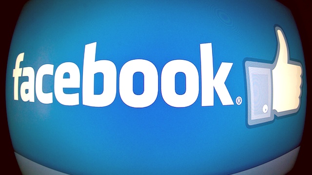 Facebook удалила информацию, запрещенную Роскомнадзором 