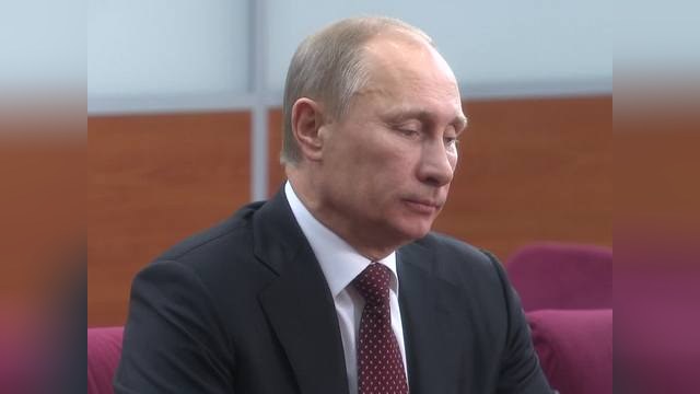 Путин запретит однополым семьям усыновлять российских сирот