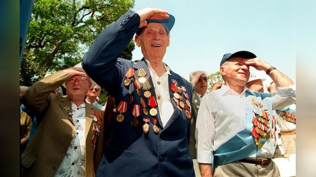 В Западном Голливуде сказали спасибо ветеранам Советской армии