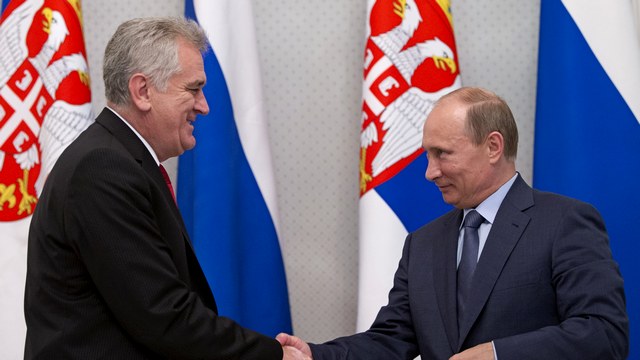 RFI: Сербия лавирует между Россией и ЕС