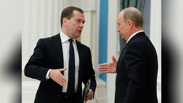 L'Indro: Медведев нужен Путину для будущей борьбы за Кремль