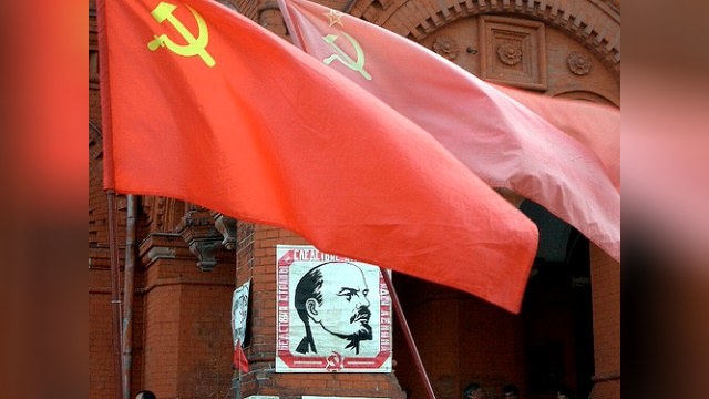 Россияне все больше тоскуют по советским ценностям