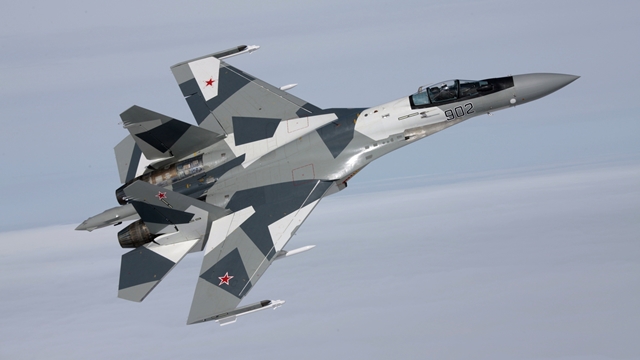 Американским истребителям слишком дорого соревноваться с Су-35