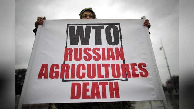 Financial Times: Год в ВТО принес мало пользы экономике России