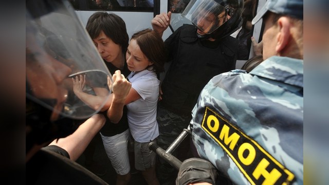 Полиция Санкт-Петербурга разогнала гей-парад