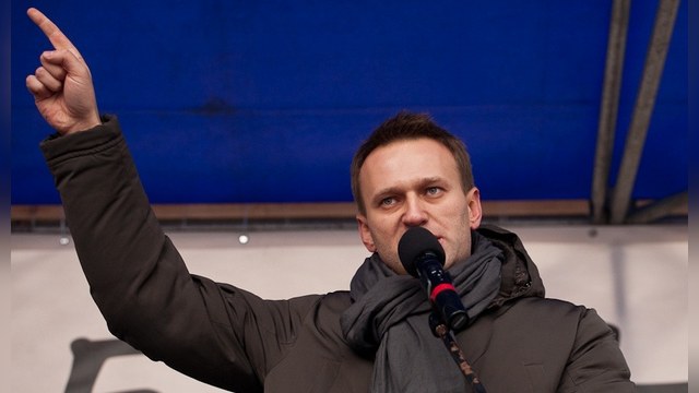 Первый номер газеты Навального был изъят полицией в Москве