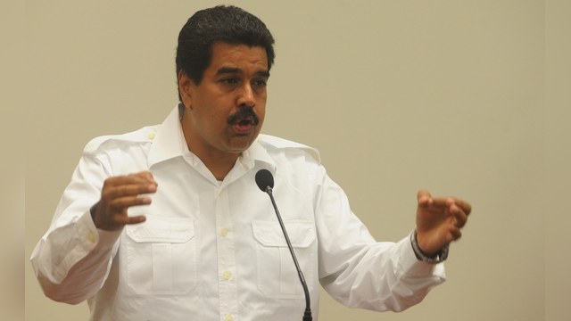 Мадуро поддерживает Сноудена, но с собой в Венесуэлу не берет
