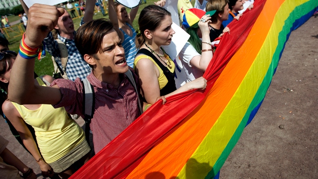 Nikkei: Власти России сдали геев в угоду консервативному электорату  