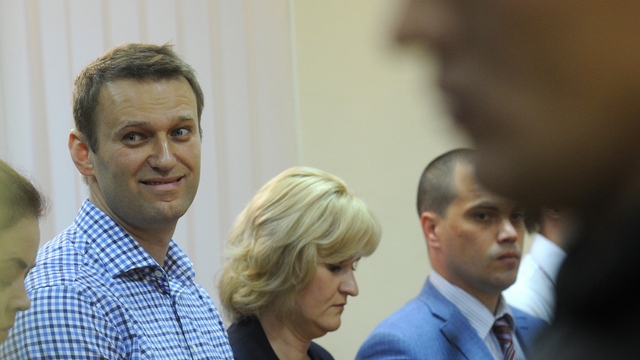 Навального отпустили под подписку о невыезде