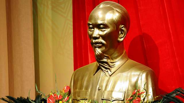 Новый памятник Хо Ши Мину украсит родину Ленина