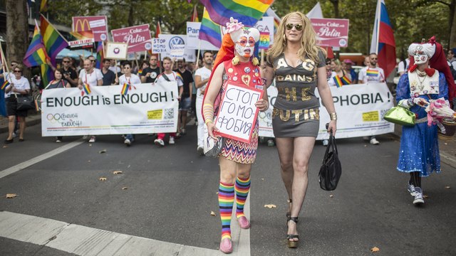 Берлин призвал политиков не молчать о гомофобии в России  