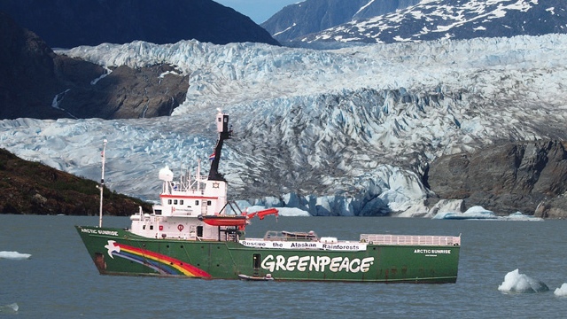 SWP: Активисты Greenpeace ощутили на себе всю силу России в Арктике