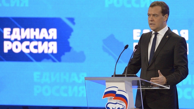 Медведев считает недопустимым образование этнических анклавов