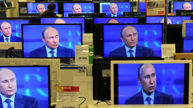 Телевизионная власть Путина: Кремль по всем каналам 