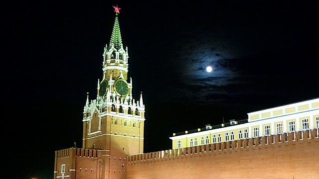 Independent: Стены Кремля дают россиянам иллюзию стабильности
