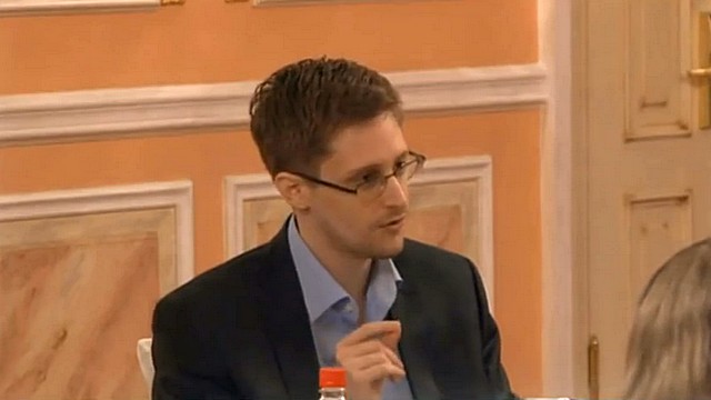 Эдвард Сноуден поработает на благо Рунета