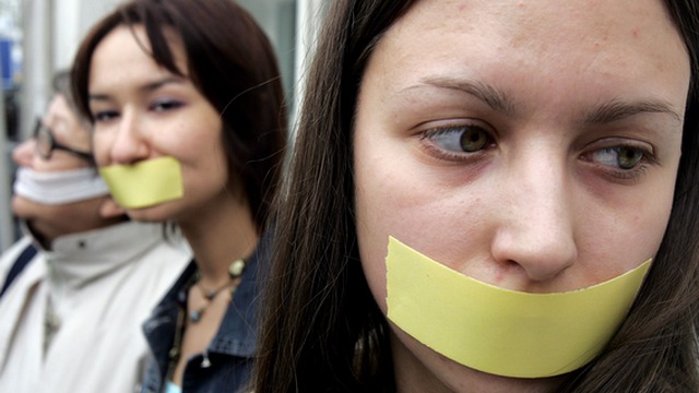 NZZ: Ненависть и умело составленные законы как средство цензуры