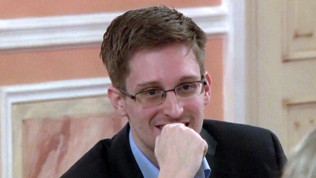 СМИ: Москва не против сотрудничества Сноудена с властями Германии   