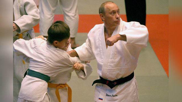 Daily Mail: Владимир Путин официально стал круче Чака Норриса