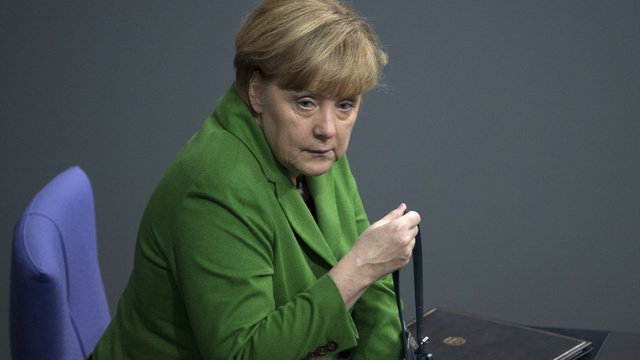 Меркель советует Москве не вмешиваться в дела Восточной Европы