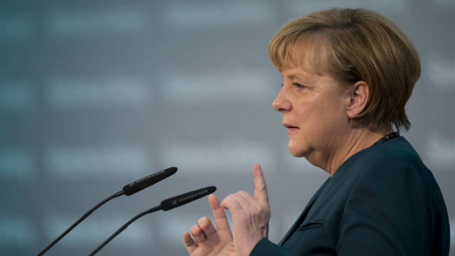 Меркель намерена поговорить с Путиным об отношениях ЕС с Восточной Европой