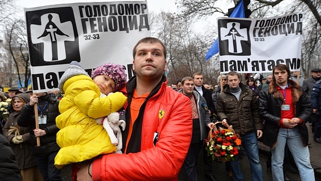 Le Parisien: Киевляне почтили память жертв «сталинского геноцида»