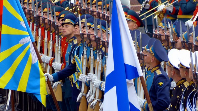 Севастопольский депутат просит Путина ввести войска на Украину