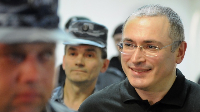 Bloomberg:  Ходорковский и участницы Pussy Riot могут выйти по амнистии