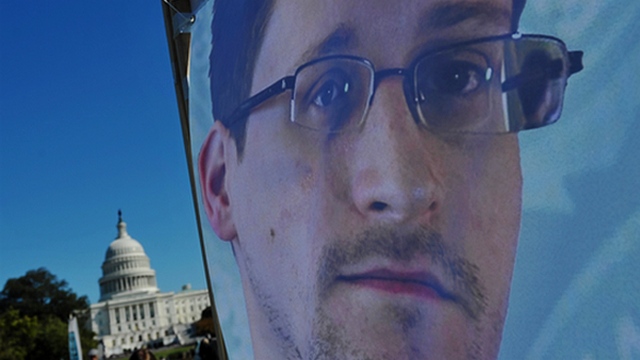 The Huffington Post разоблачил «агента Сноудена»