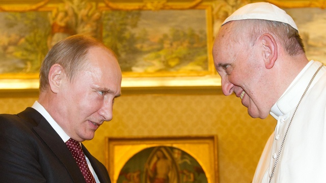 Daily Mirror: Путиным восхищаются больше, чем Папой Римским