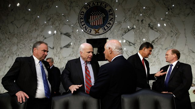 Сенаторы Маккейн и Кардин подведут под «акт Магнитского» весь мир
