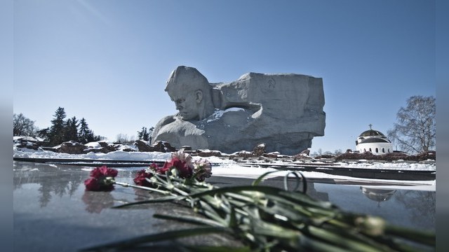 Американские журналисты назвали памятник в Бресте «уродливым»