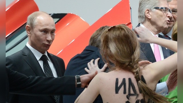 Активистка Femen знает, за что россиянки любят Путина
