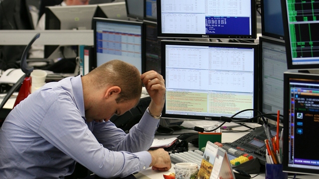 RFE: Падающий рубль потянул за собой казахский тенге