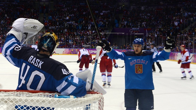 Комментатор: Русские хоккеисты сейчас ничтожнее бродячих псов