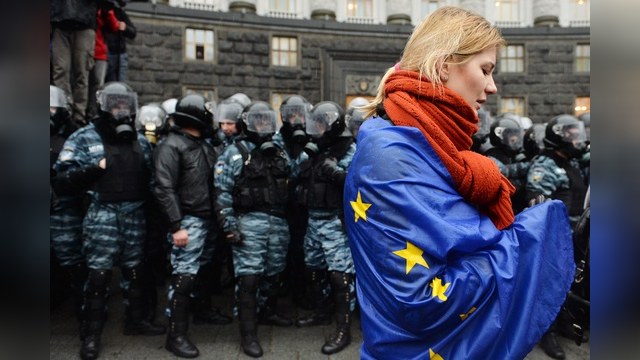 Le Monde: Украинцев тянет не в ту Европу