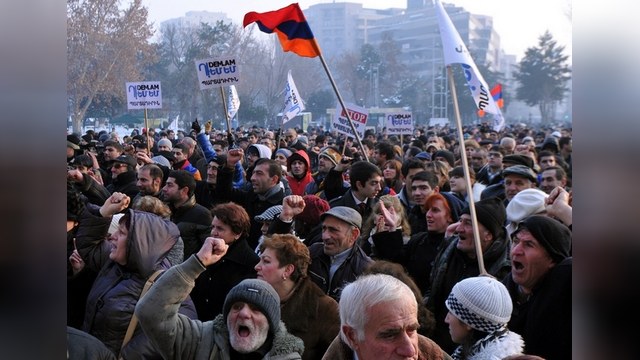 EurasiaNet.org: Миграционные правила РФ доведут Армению до протестов