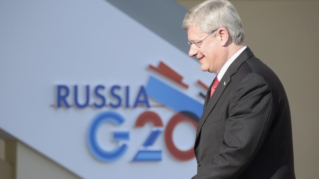 Канада отзывает посла из Москвы 