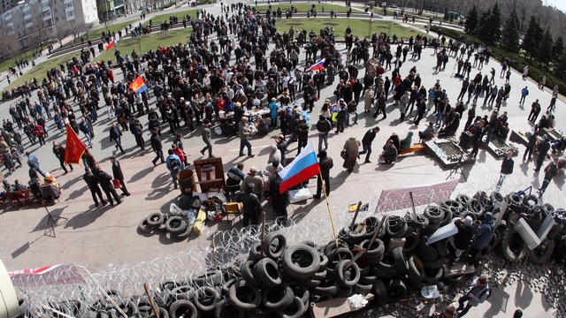 Le Monde: Россия сеет на Украине хаос, а Европа - демократию