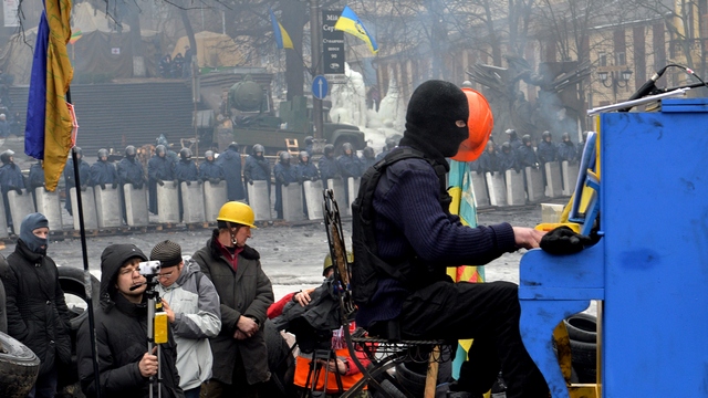 Нецензурное «искусство Майдана» покорило Вену
