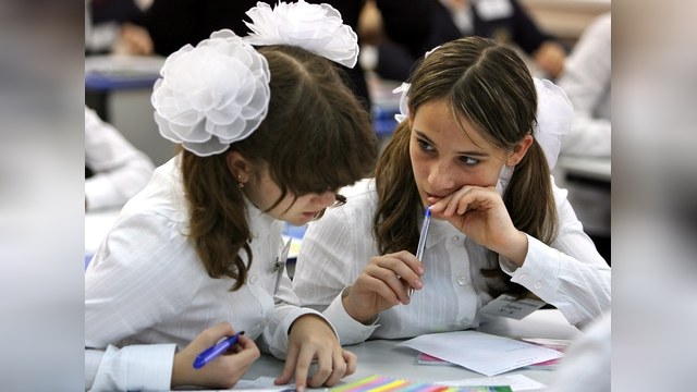 RFE: Российских школьников научат, что «аннексия» Крыма – это хорошо