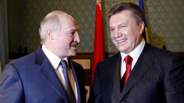 Новодворская: Януковича не выпустят из России, чтобы лишнего не сболтнул
