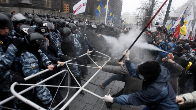 Евросоюз не представляет, что заставило Януковича бежать из Украины
