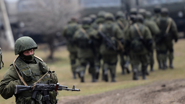 НАТО: Неверно интерпретируя факты, РФ отвлекает внимание от своих действий