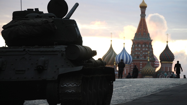 Почему советские танки не снимут с берлинских постаментов 